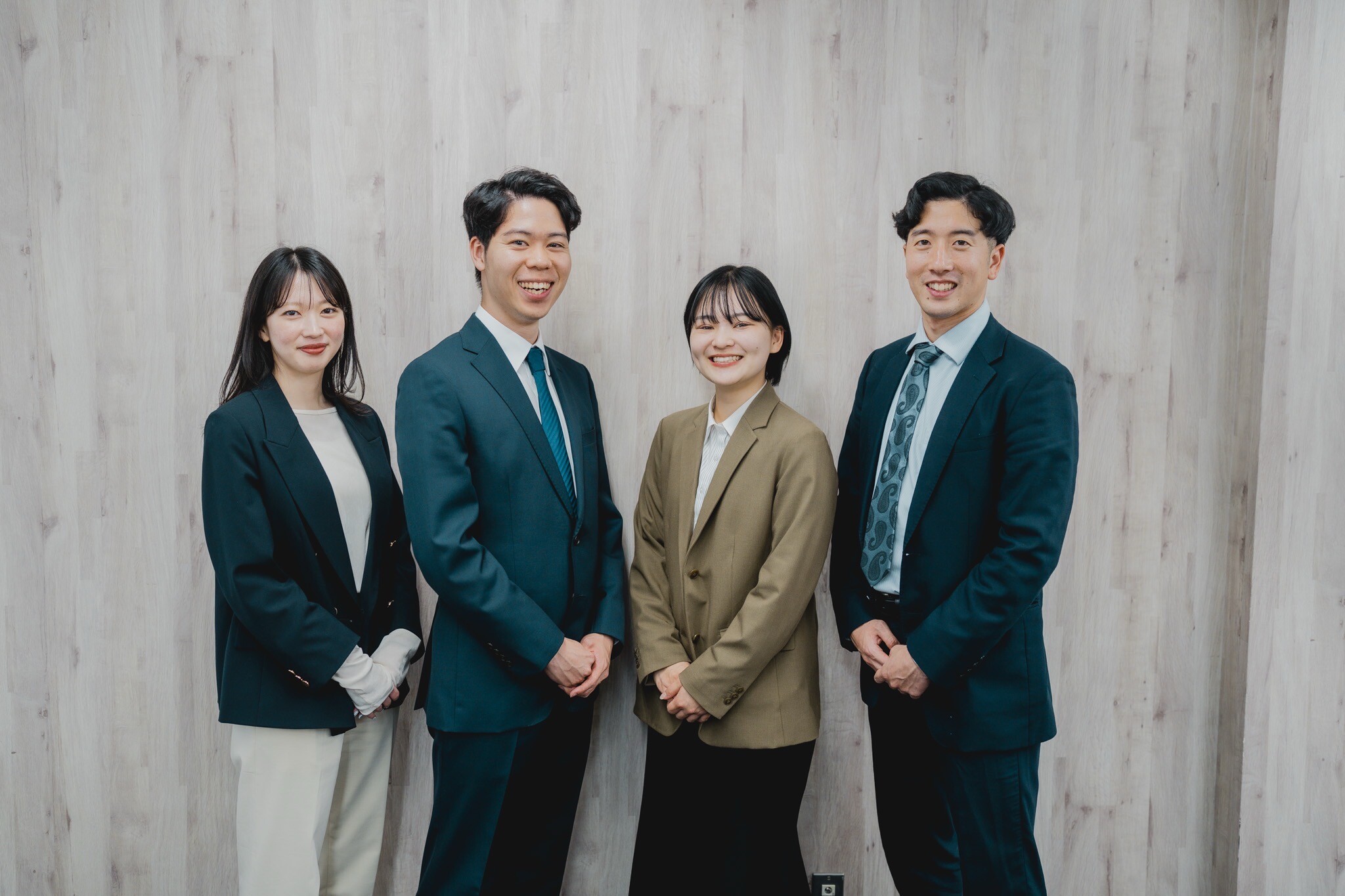 介護人材サービス「+ホップ」株式会社プラス・ピボット イメージ