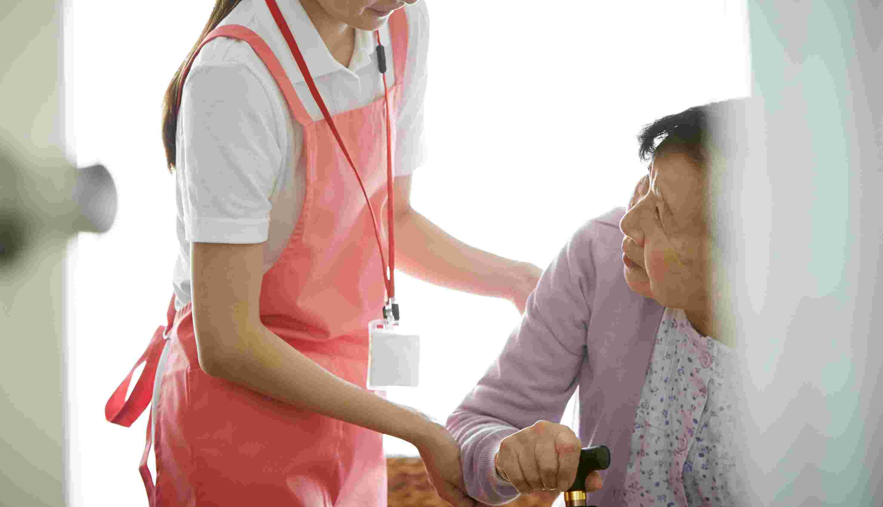 ＼弊社スタッフ活躍中／経験者・未経験者ともに大歓迎！ 看護助手 イメージ1