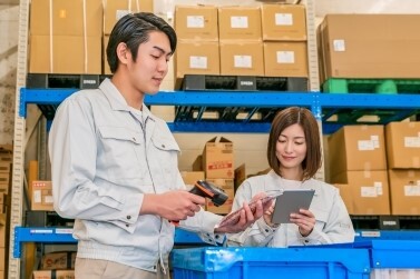 《車通勤OK！》大手学生服の会社での仕分けやピッキング イメージ1