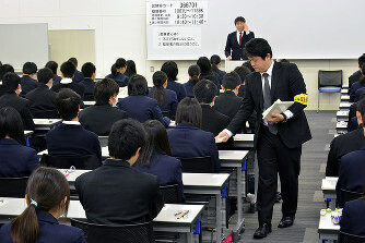 ＜2/1～！即日払い可＞大学の試験運営のお仕事！ イメージ1