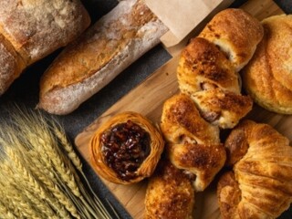 【高時給1700円】ベーカリーでのパン製造／時間帯選べる＊夜勤あり／週3日～OK イメージ1