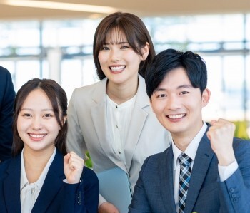 高時給1300円＋交＊大分駅チカ！人材サービス会社でサポート事務＠事務経験者歓迎 イメージ1