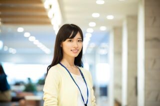 ＜年明けからしっかり稼げる＞安定の高時給1300円！駐車場のかんたん事務受付⛄ イメージ1