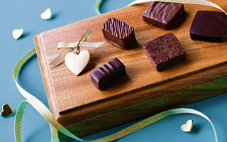 世界で2店舗だけ！特別な“チョコレートサロン”での接客スタッフ＊赤坂 イメージ1