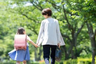 〈1月スタート〉未経験OK！時給1400円！車に関する人気のカンタン事務受付！ イメージ1