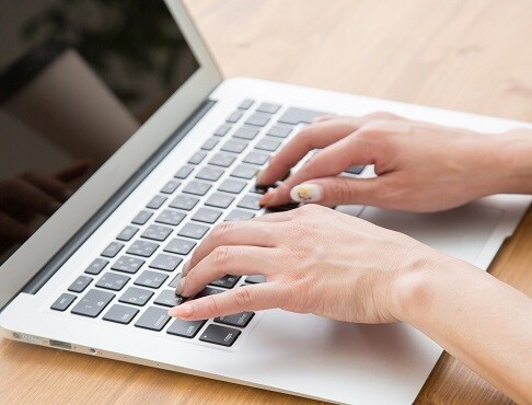 【1/5start】週3～4＊自治体のスマホアプリのメール対応＆問合せ対応 イメージ1