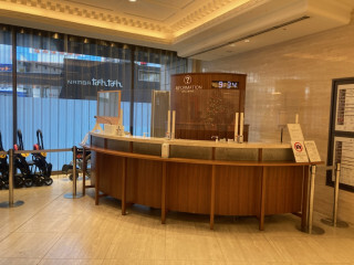 未経験OK！大阪タカシマヤのインフォメーション受付 イメージ2