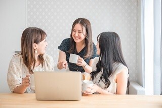 扶養内【電話無し×未経験OK】医療用品の注文チェックなどの事務 イメージ1