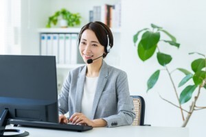 【在宅＆昇給あり】複数名募集！大手携帯会社で電話＆チャット対応 イメージ1