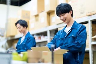 空調完備の快適倉庫作業＊30～40代男性活躍中 イメージ1