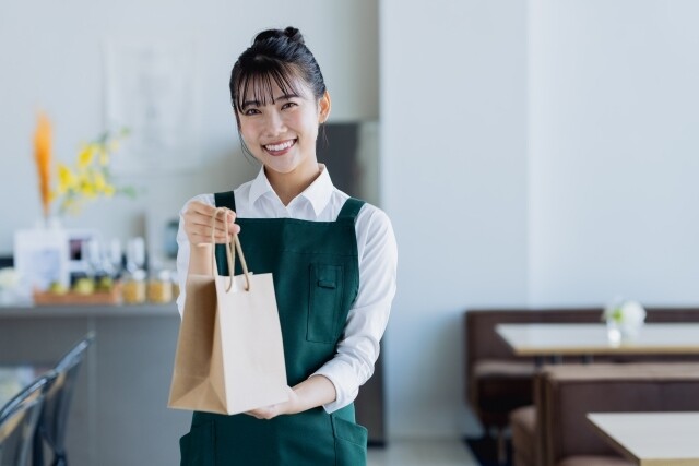 「3月から半年実施予定！シフト制」　カバンや季節雑貨の催事販売 イメージ1