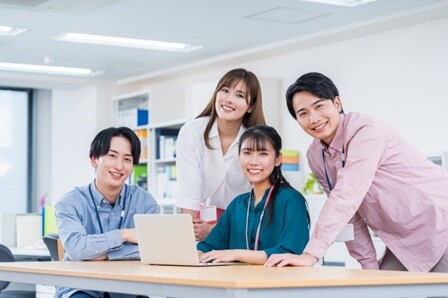 ＼在宅でお仕事可能✧／アニメやゲーム、映画→字幕内容のデータ入力♩電話ナシ事務✎ イメージ1