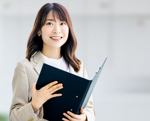 【時短orフルタイム】秘書＆事務スタッフ募集！駅近＆土日祝休み イメージ1