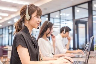 日曜固定休み⭐未経験でも月収32万円以上稼げちゃう♫保険のTEL受付＆データ入力 イメージ1