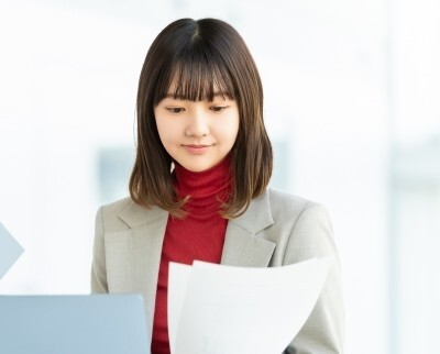 ＼MAX1600円！／長期休暇アリ！契約書の作成などの一般事務＠駅チカ イメージ1