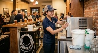 【未経験歓迎】時給1700円×平日週5日！ビールサーバーのラウンダー【日払い可】 イメージ1