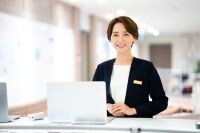 ＼週2～OK／15時～＊学生さん歓迎＊髙島屋京都店で免税手続き イメージ1