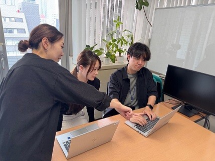 【時給1700円！】未経験OK！&nbsp;大手飲料企業の本社で勤務＊窓口やPC業務＊ イメージ1