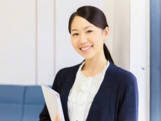 土日祝休み＊時給1400円＊週3日～未経験OK医療事務・受付＊30～40代活躍中 イメージ1