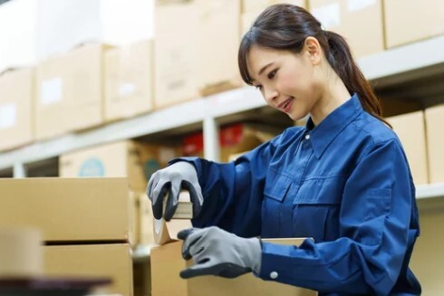 【外資系デビューしちゃう？】外資系企業の倉庫で、機械パーツをポンポン梱包‼ イメージ1