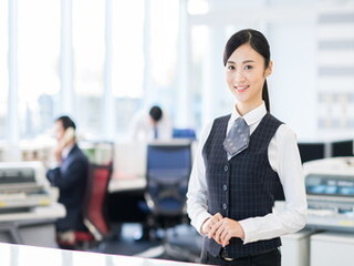 ＼若手応援！未経験OK✨／人気の事務スタッフ！車通勤OK＊ イメージ1