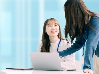 ＼13時まで！／未経験〇EC事業部＊事務スタッフ▼土日祝休み イメージ1