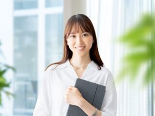 ＼お休みが取りやすい！／天満橋にある商社でシステム入力や日程調整など！ネイルOK イメージ1