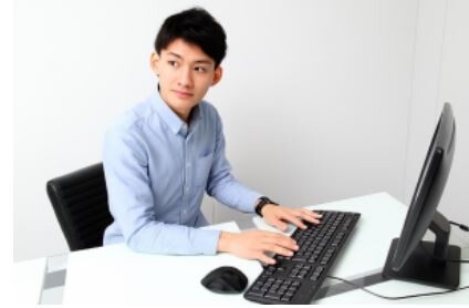 時給1900円×土日休×17時半定時！労務サポート事務／丁寧な研修あり安心 イメージ1