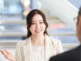 ＼13～17時半まで／時短勤務！人気の受付・事務スタッフ＊ イメージ1