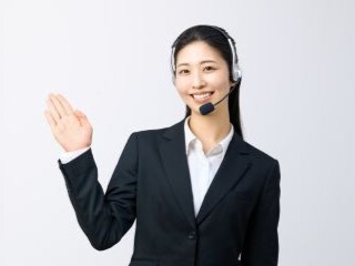 大手カードサービスの問い合わせ対応スタッフ イメージ1