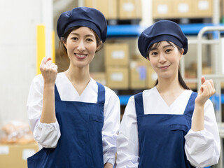 【週4OK】未経験歓迎！駅チカスーパーでお菓子の品出し＊ イメージ1