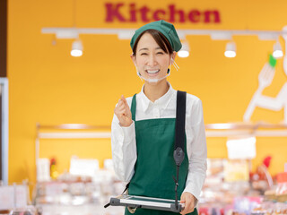 【3名募集！】大手スーパー▼おかずをパック詰め→品出し！ イメージ1