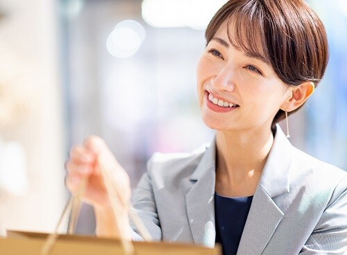 【未経験OK＊20～40代活躍中！】高島屋大阪店での接客販売 イメージ1