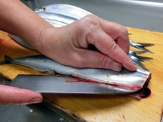 ＼ブランク歓迎／スーパーでコツコツ鮮魚加工！柏駅から徒歩2分 イメージ1