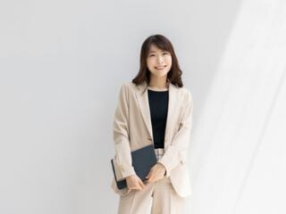 ＼ミドル活躍中！／電話対応なし＊生命保険会社でコツコツ事務 イメージ1