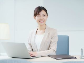 【藤沢】未経験OK！データ入力や商品の受注対応＠土日祝休み イメージ1