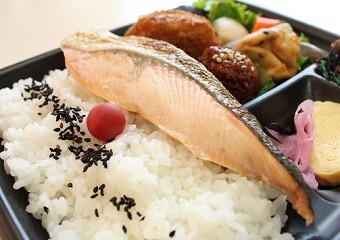 ＜週3×時短5h＞朝からランチ時に向けて▼スーパーで簡単調理 イメージ1