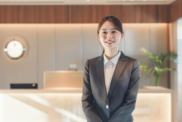 【博多駅or中洲】選べる勤務時間＊ホテルフロントスタッフ！未経験OK！ イメージ1