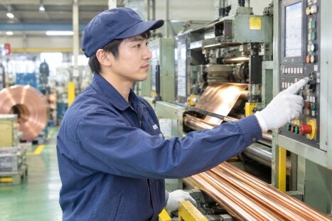 製造設備オペレーター！未経験者歓迎！各種手当充実！資格も入社後取得可能！ イメージ1