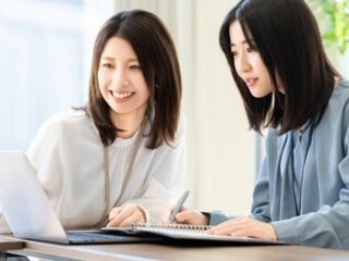 【正社員のチャンス＊駅徒歩1分！】商社で受発注やデータ入力だけ！18時まで イメージ1