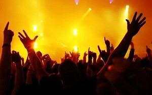 ＼思い出×高日給／東京ドームで野球・ライブのサポートスタッフ日給＊1.6万～ イメージ1