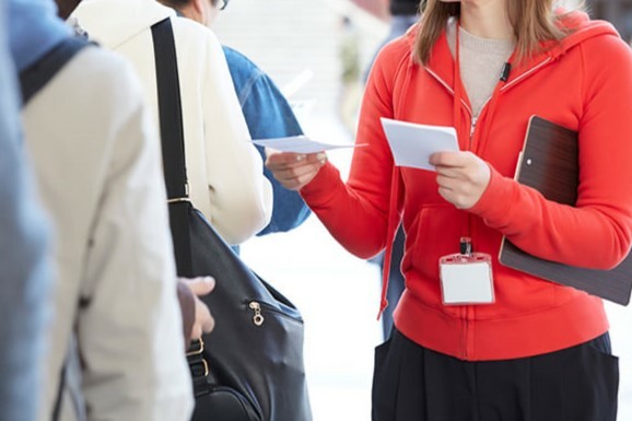 【単発1日】＼高日給2.8万円！／LIVE会場のチケット確認＊50名募集！ イメージ1