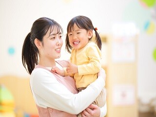 【保育士×時給1700円】遊びの見守りと手伝い＊担任なしで負担少なめ イメージ1